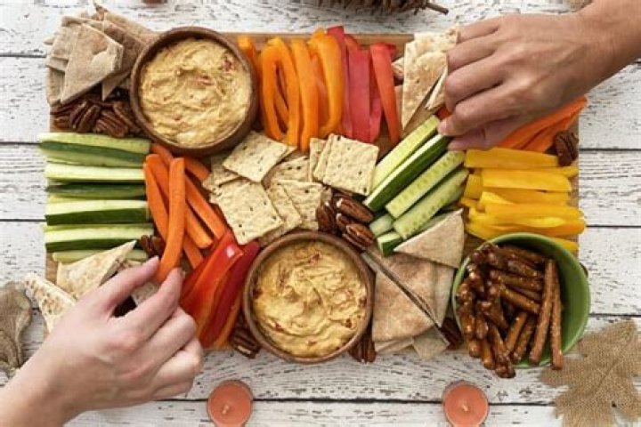 Are pretzels and hummus healthy?