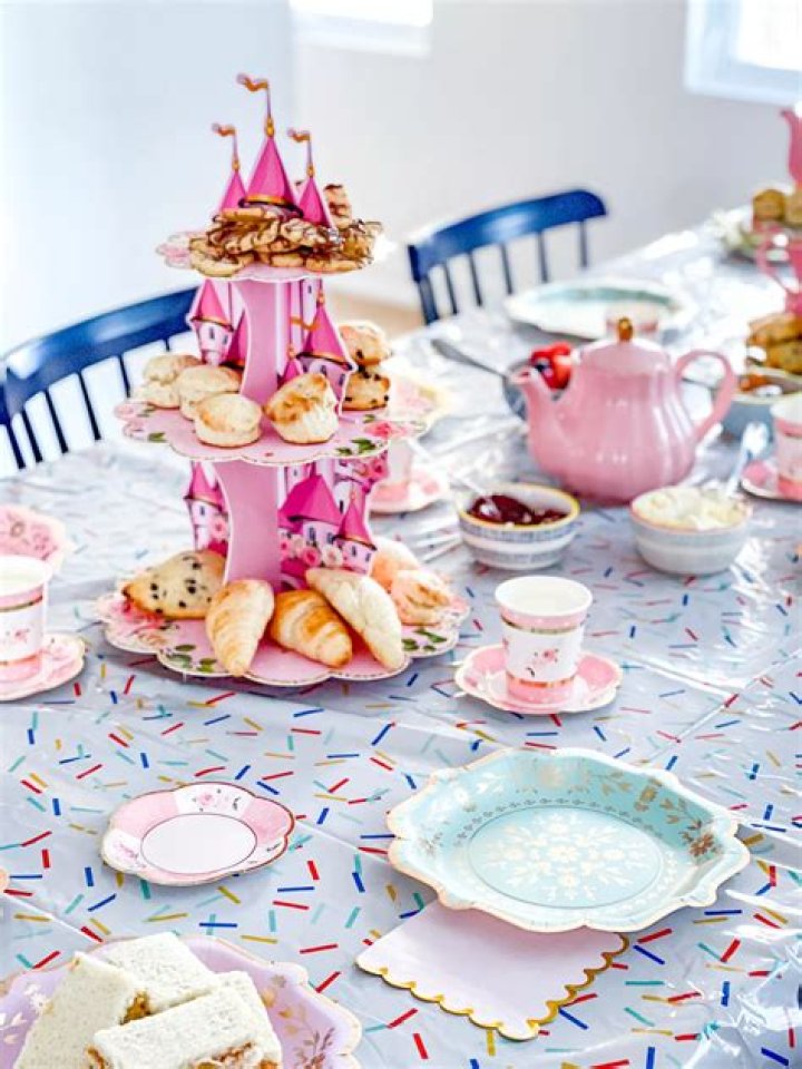 Can you give a toddler tea?