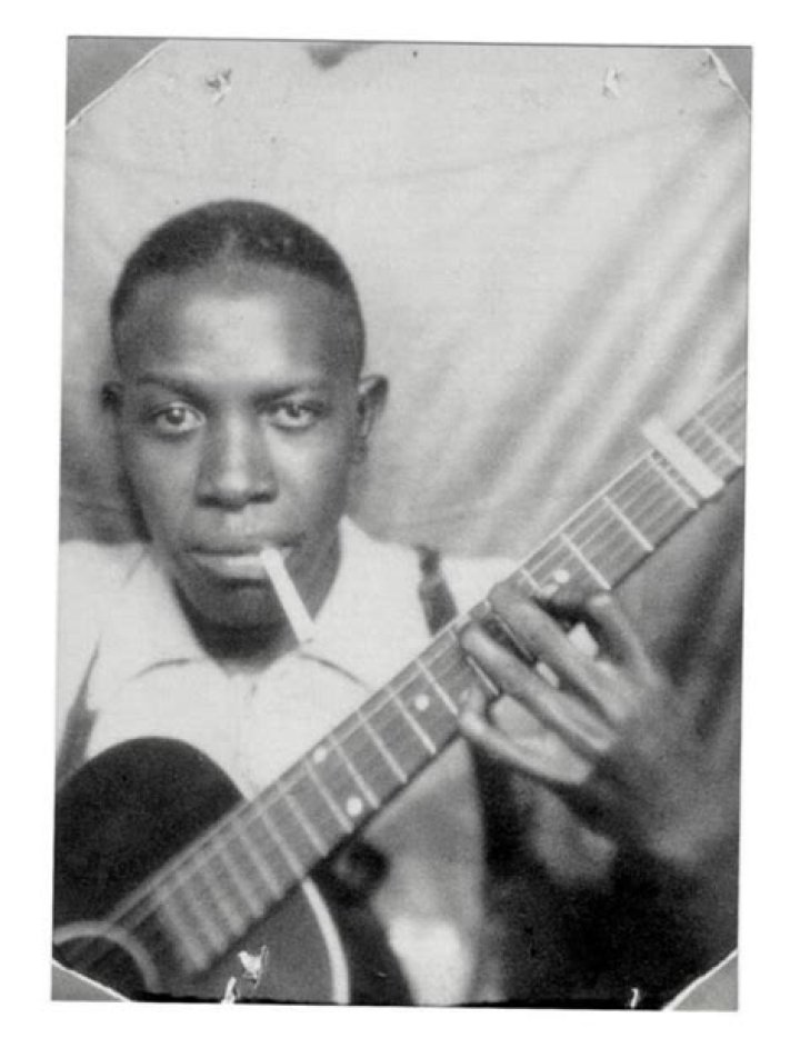 Did Robert Johnson ever go to Chicago?
