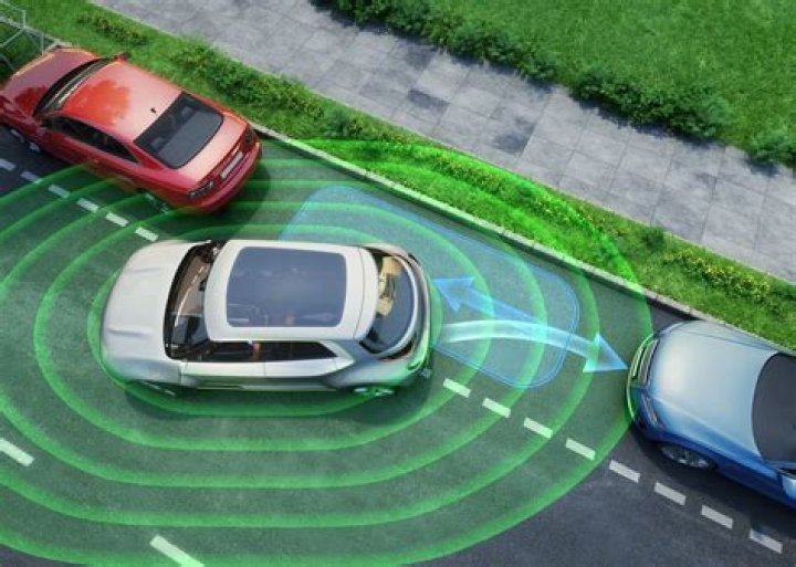 Do all cars have aerials?