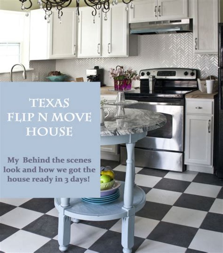 Does the furniture come with the house on Texas flip and move?