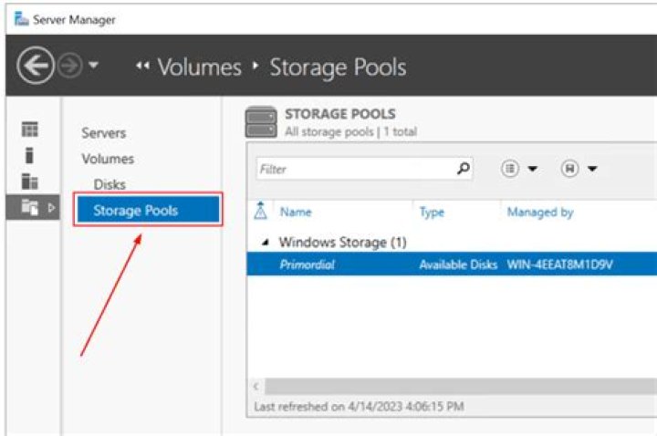 How do I make a storage pool in Windows Server 2016?