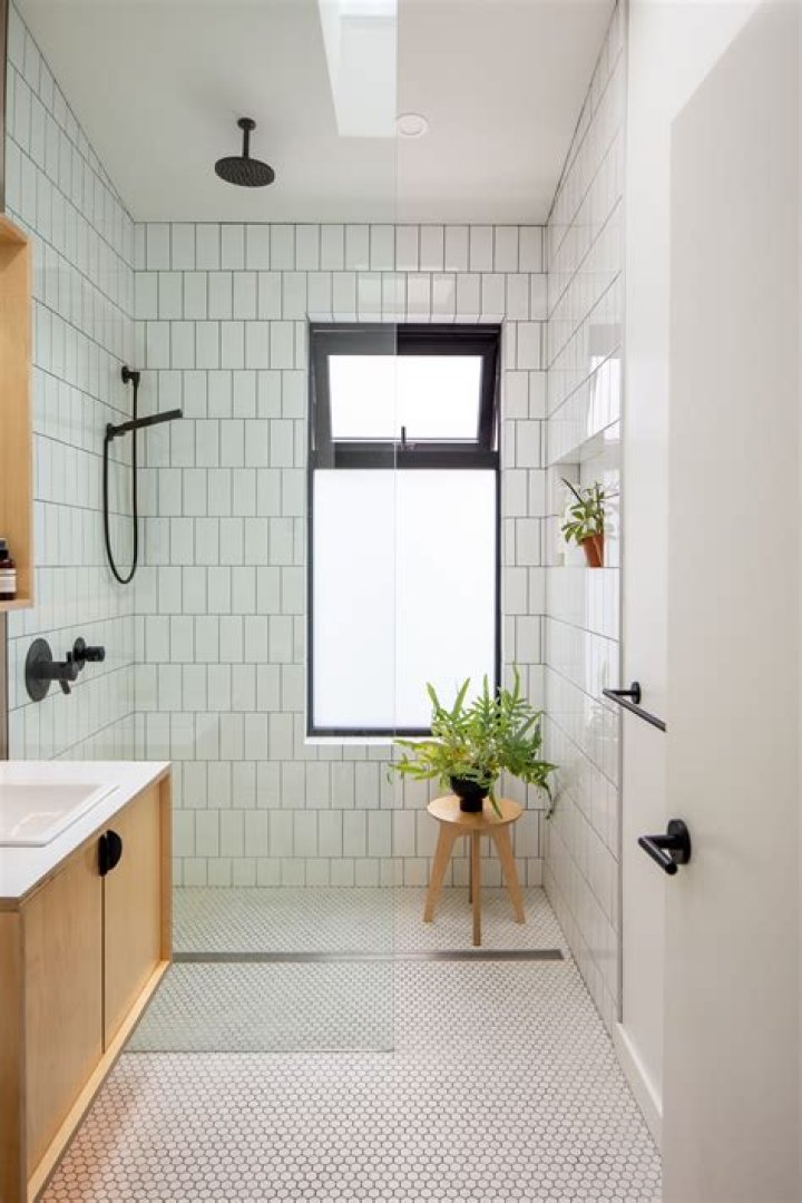 How do I make my bathroom tiles white?