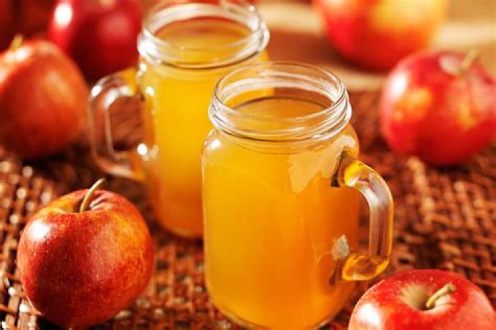 How do they make apple juice concentrate?