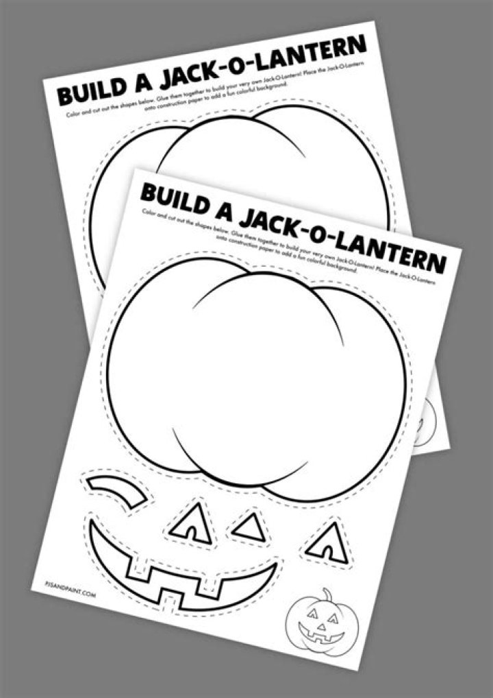 How do you make a jack o lantern with construction paper?