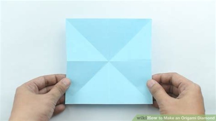 How do you make an origami diamond?