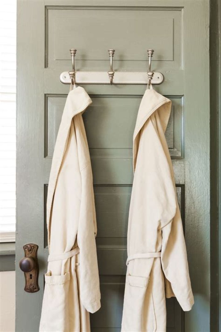 How high should you hang a robe hook?