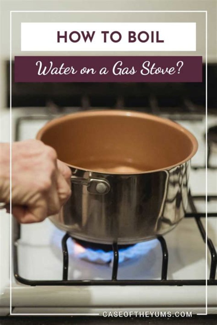 How long does it take to boil water on a gas stove?