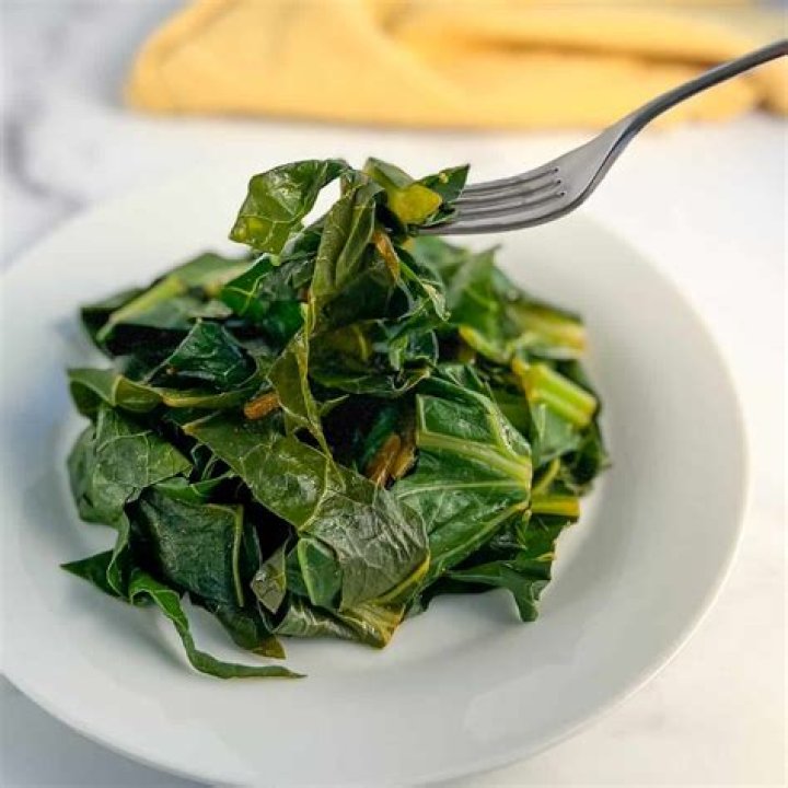How many calories are in a cup of cooked collard greens?