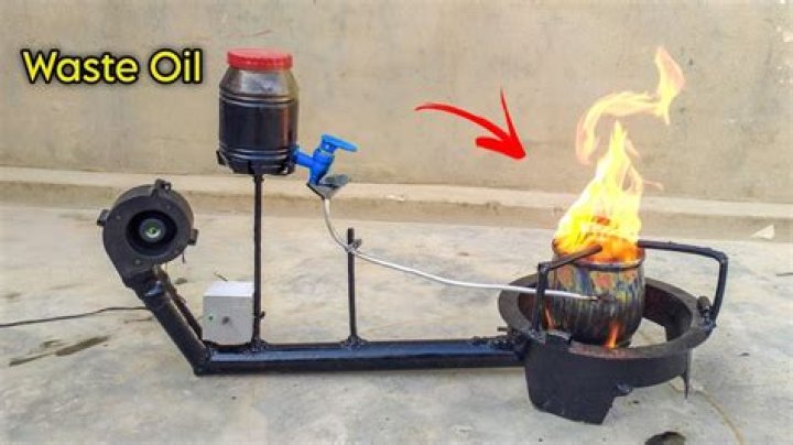 How much oil does a waste oil burner use?