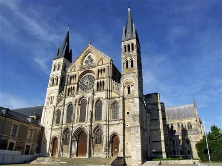 How old is Reims Cathedral?