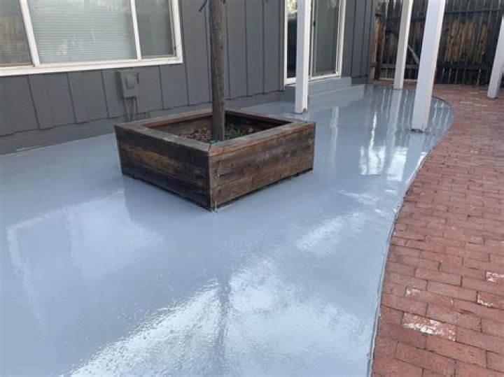 Is epoxy paint good for outdoors?