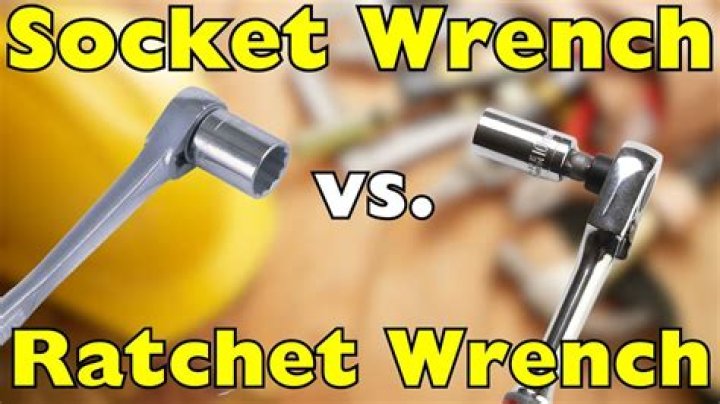 What's the difference between socket wrench and ratchet?