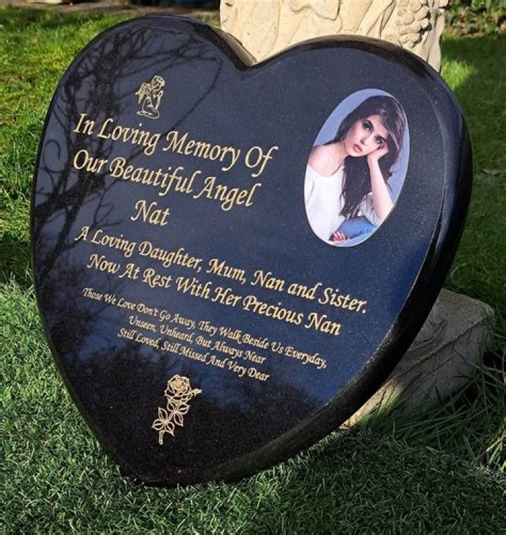 What do you write on a grave marker?