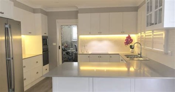 What is a bulkhead in kitchen?