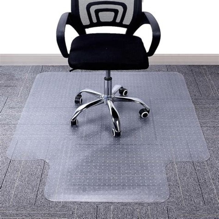 What is a lip on a chair mat?