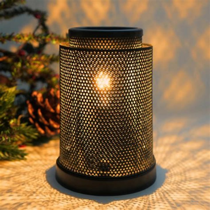 What is a wax tart warmer?