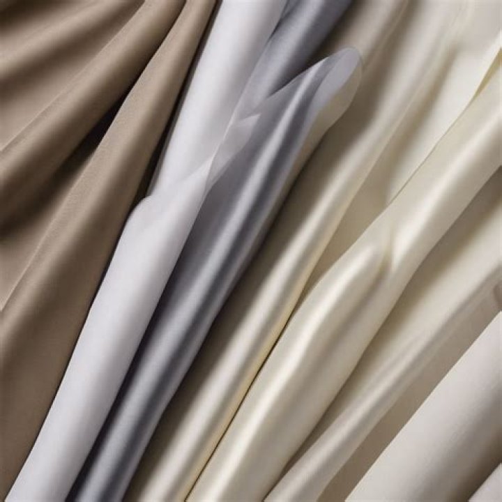 What is curtain lining?