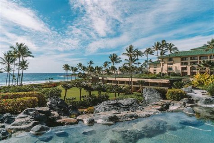 What is the best side of Kauai to stay on?