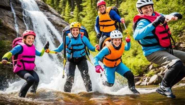 What kind of jobs are provided in recreation leisure and tourism?