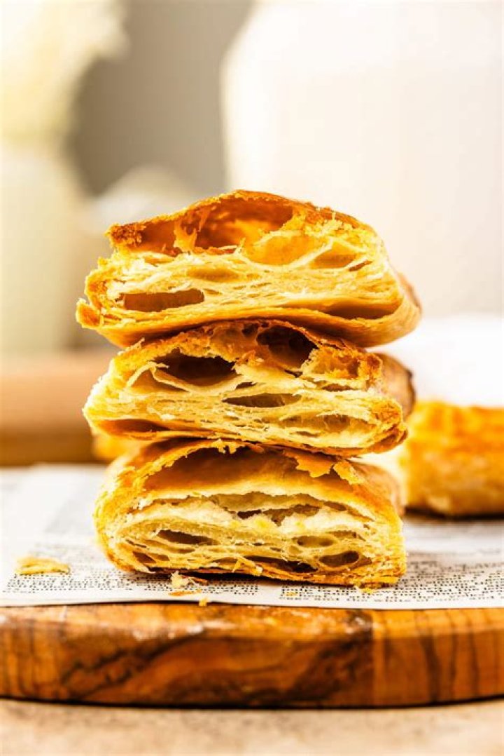 Where did flaky pastry originated?