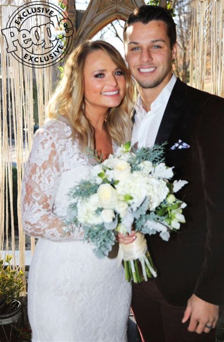 Where did Miranda Lambert get married?