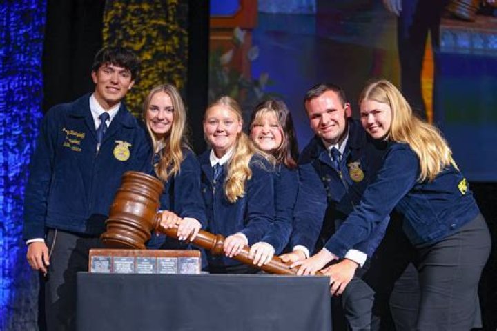 Who is the Kansas FFA advisor?