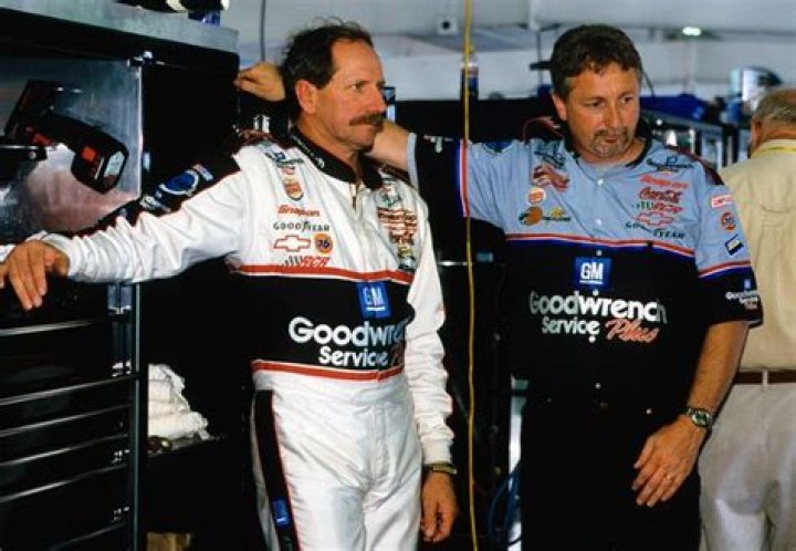 Who was Dale Earnhardt's crew chief when he died?