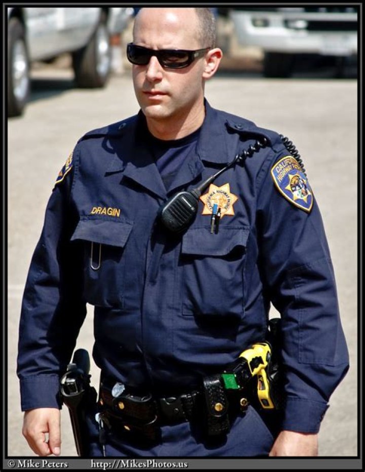 Why do some CHP officers wear blue?