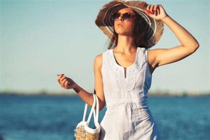 Why does sunscreen turn my clothes orange?